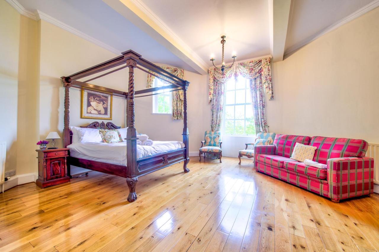 شقة Famous House, 1 Minute From Edinburgh Castle المظهر الخارجي الصورة