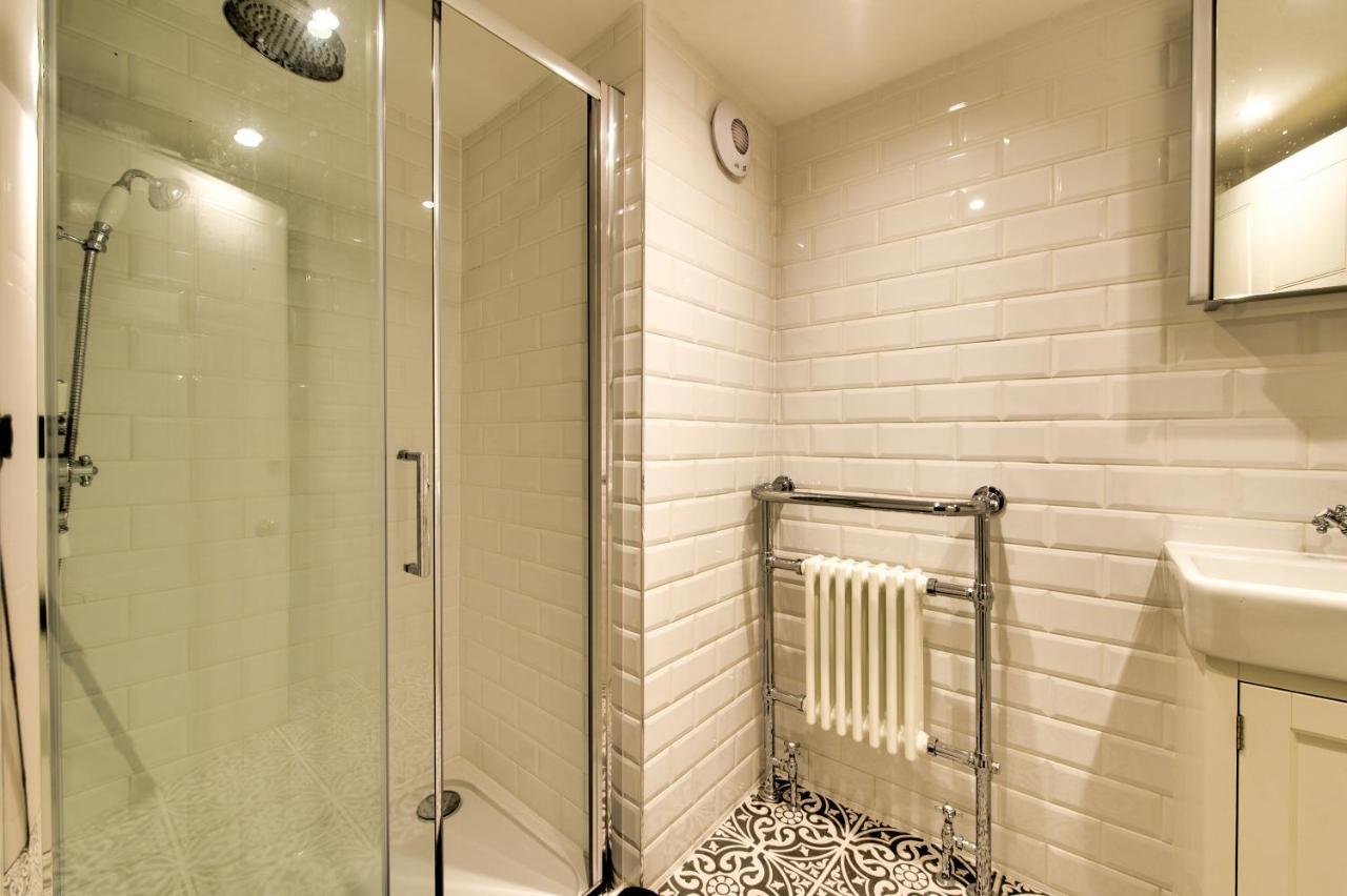 شقة Famous House, 1 Minute From Edinburgh Castle المظهر الخارجي الصورة