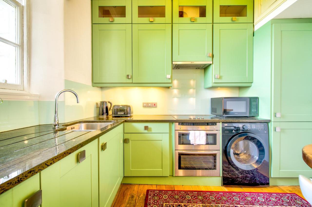 شقة Famous House, 1 Minute From Edinburgh Castle المظهر الخارجي الصورة