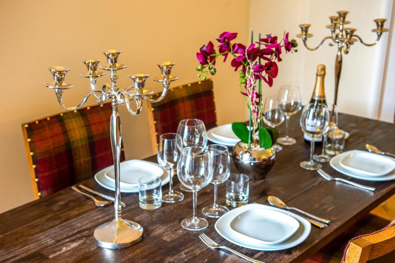 شقة Famous House, 1 Minute From Edinburgh Castle المظهر الخارجي الصورة