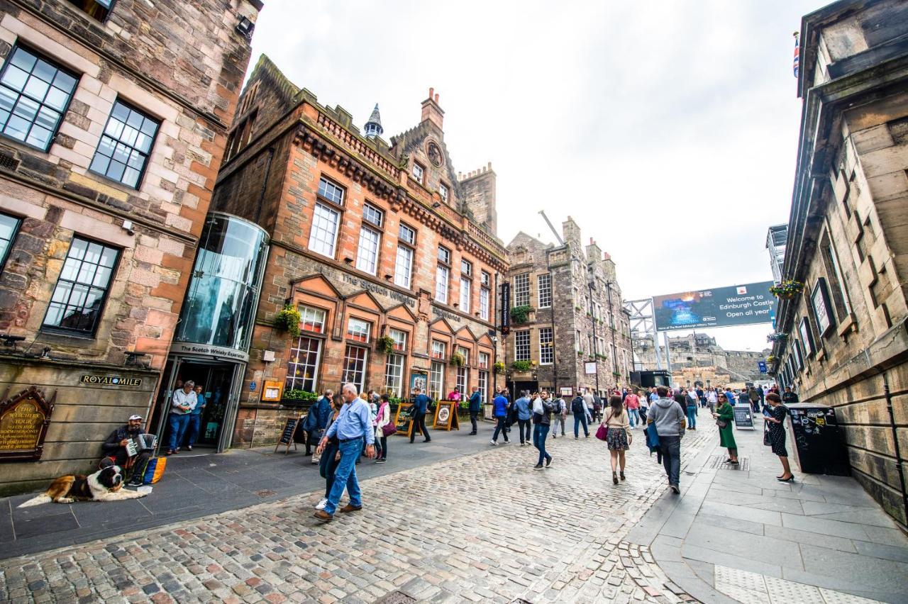 شقة Famous House, 1 Minute From Edinburgh Castle المظهر الخارجي الصورة