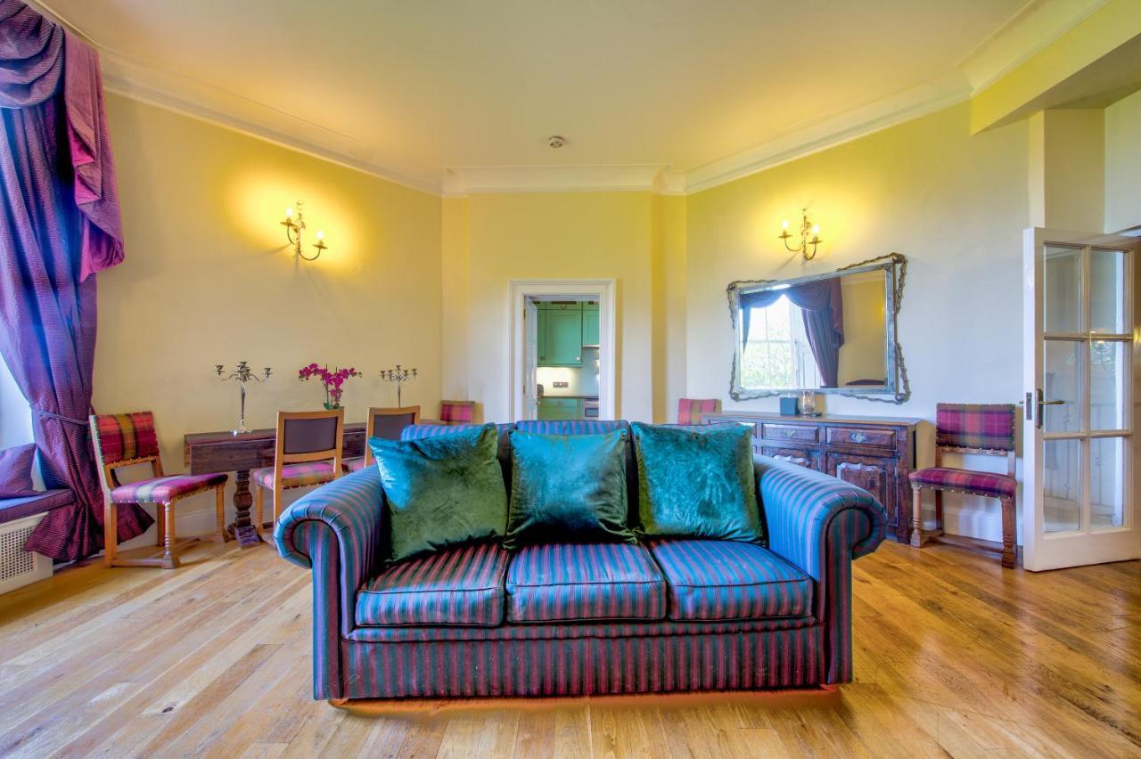 شقة Famous House, 1 Minute From Edinburgh Castle المظهر الخارجي الصورة